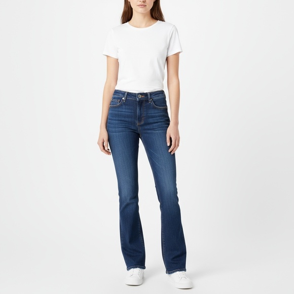 EXPRESS Jeans Womens Size 12R Dark Blue Wash High Rise Bootcut 5-Pocket Classic - Picture 1 of 7